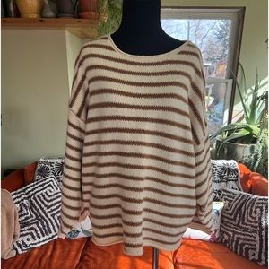 Oversized cream and brown sweater size medium